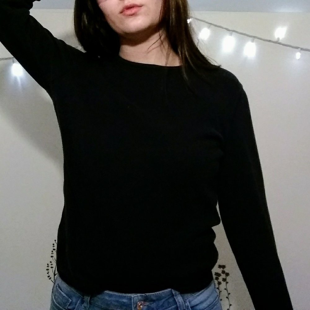 black long sleeve t shirt